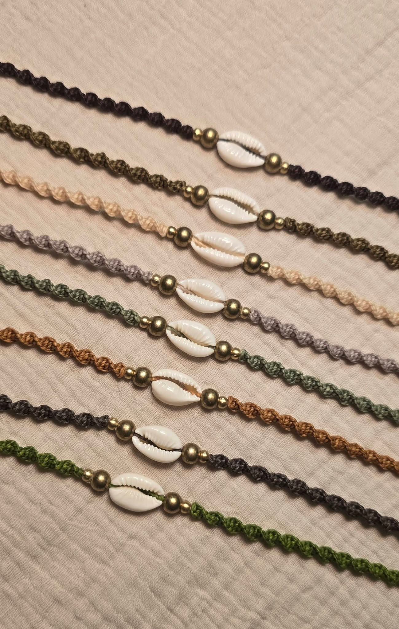Cowrie shell bracelet I