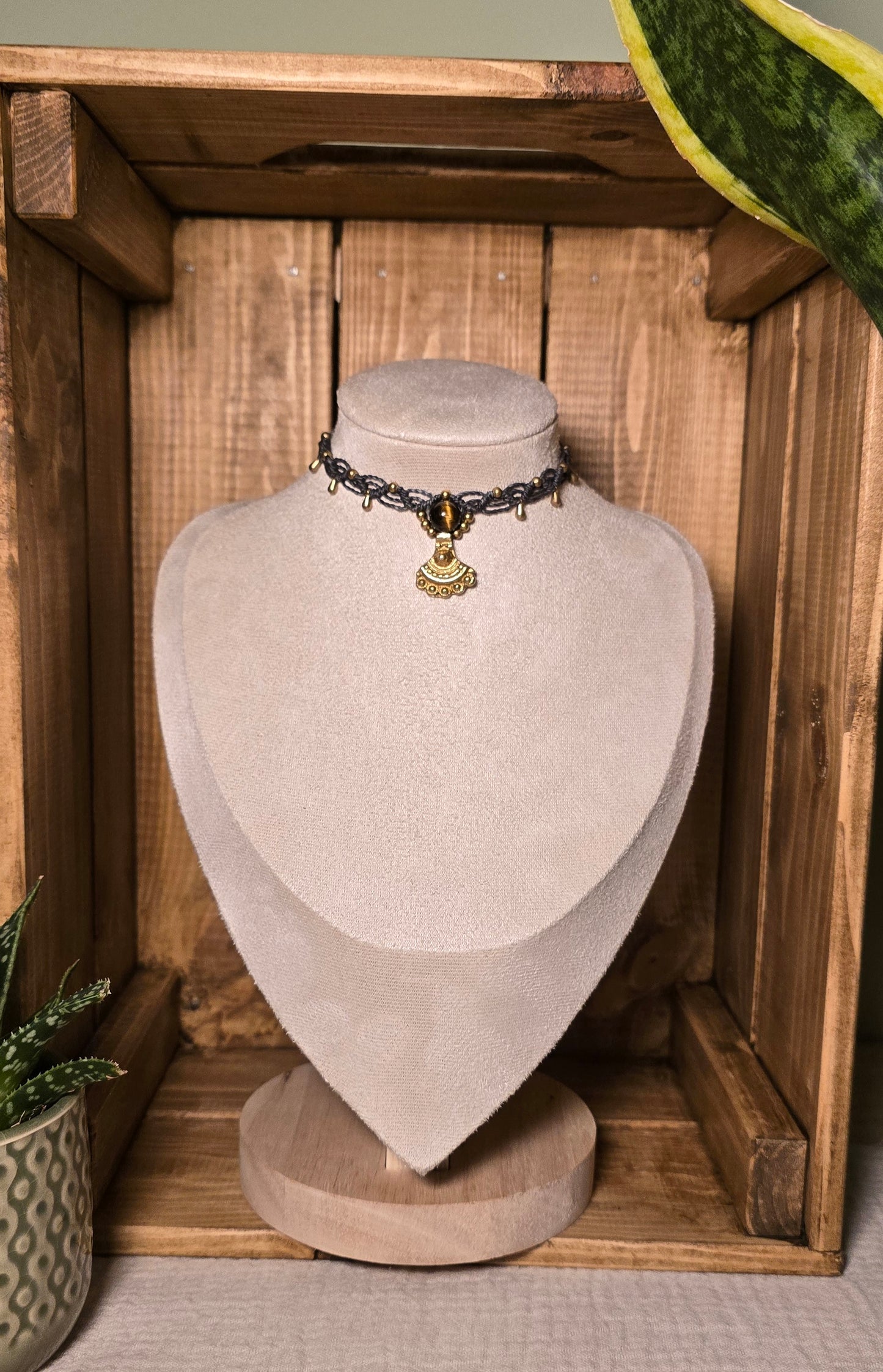 Tigers eye choker